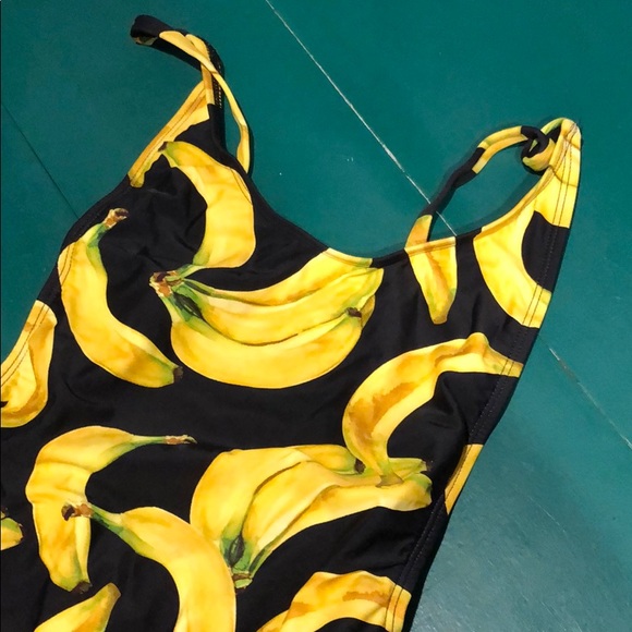 🆕 NEW BANANA ONE PIECE - Picture 6 of 8